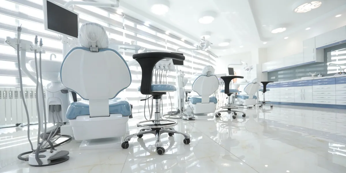 بهترین ایمپلنتولوژیست های اصلی در کرج